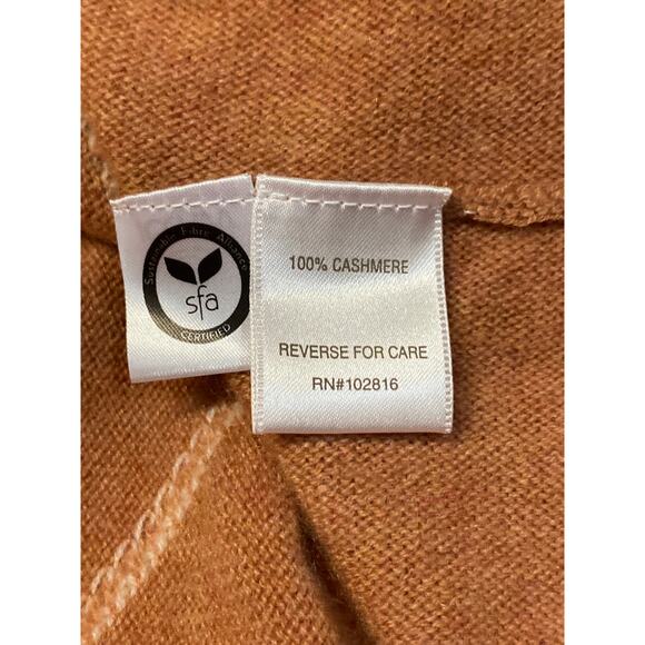 Garnet Hill Cashmere Cropped Sweater, size Medium - Picture 3 of 9